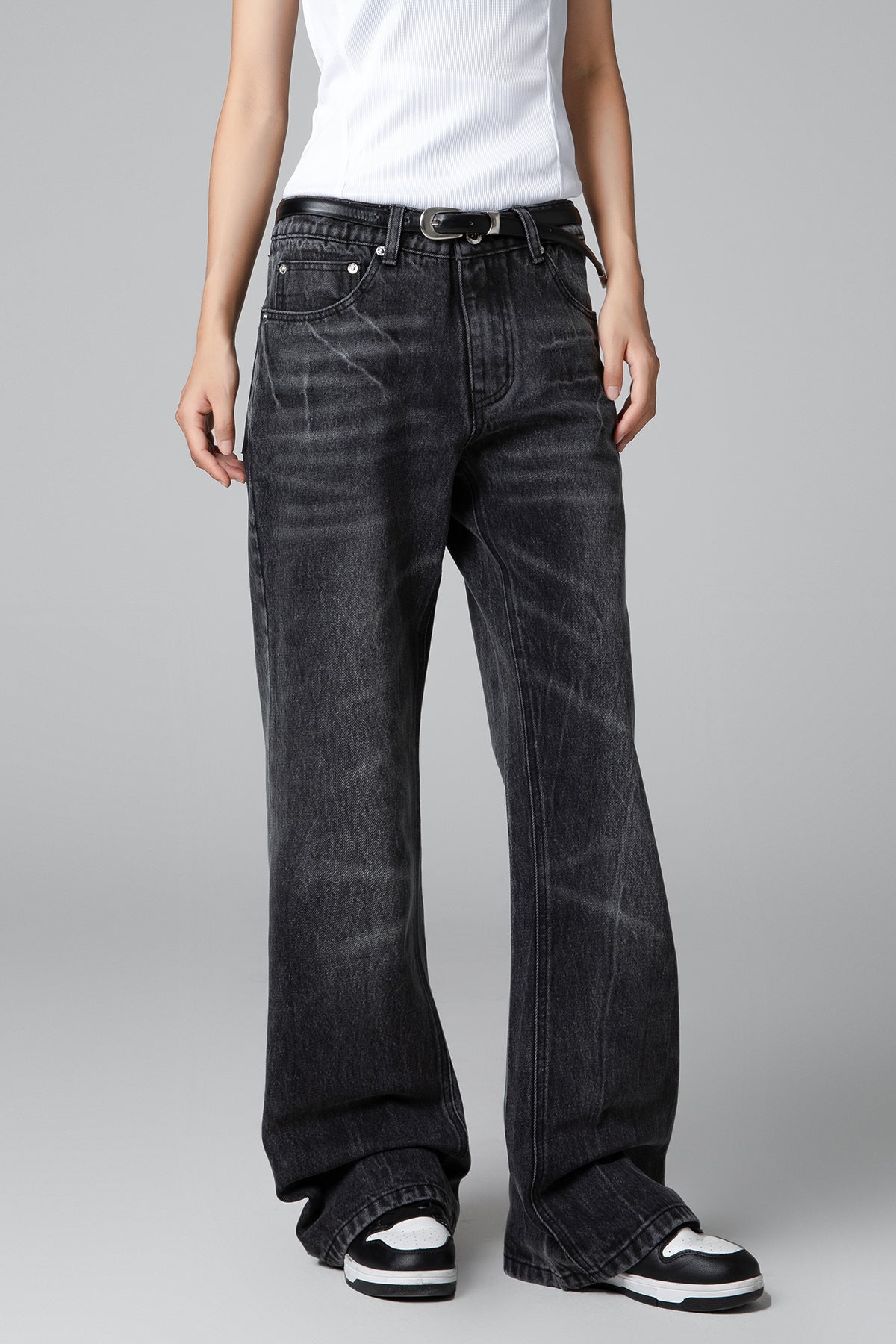 Vintage Black Lightning Bolt Jeans for Women - Distressed Denim - S-XL - Macghee