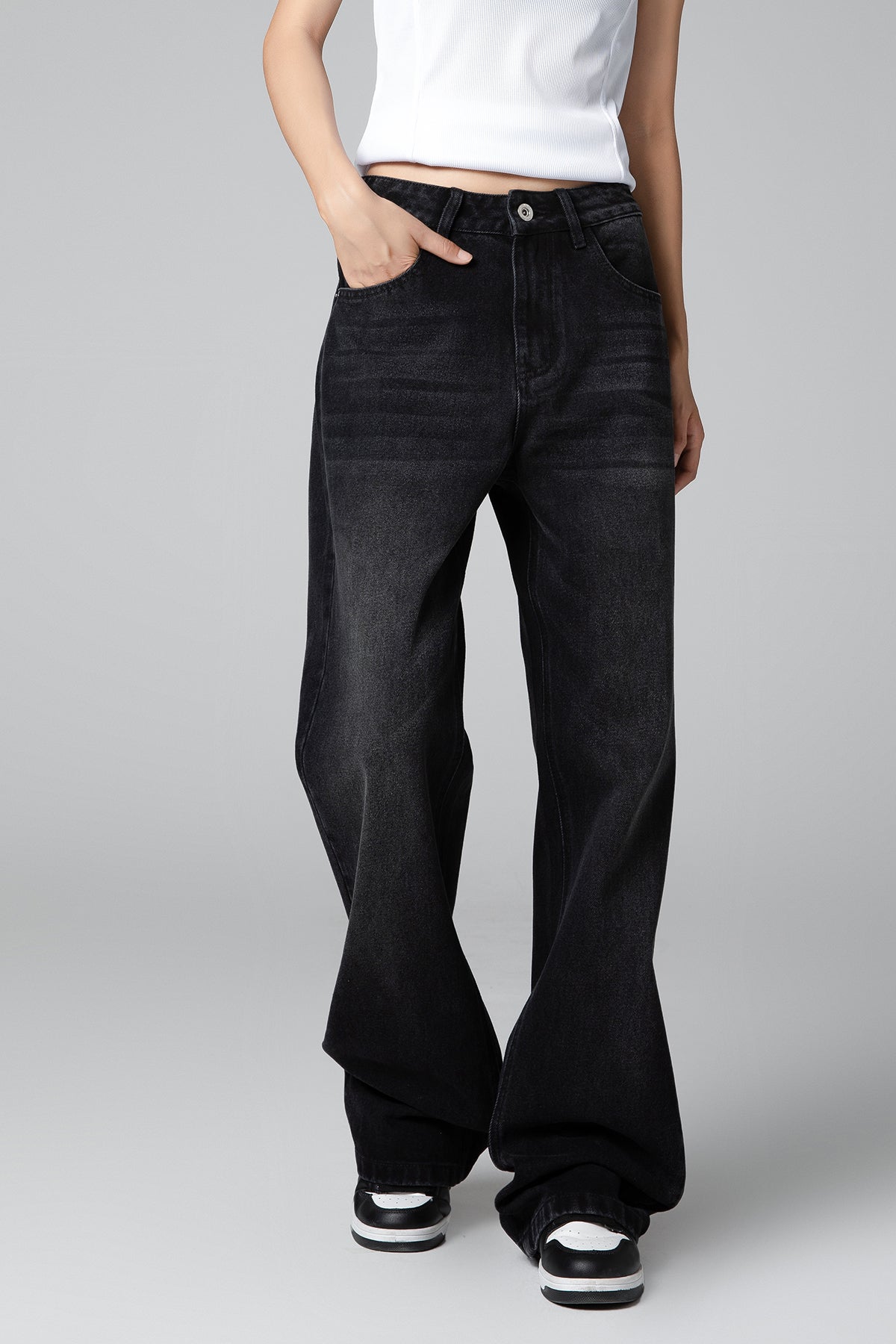 Women’s Loose Fit Black Denim Jeans - Straight-Leg Casual Denim - S-XL - Macghee