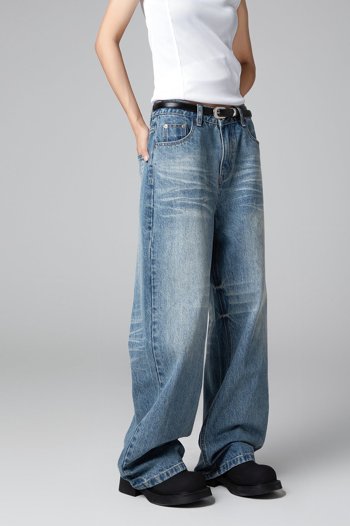 Women’s Slim Fit High Waist Wide Leg Jeans - Washed Denim for a Classic Look - S-XL - Macghee